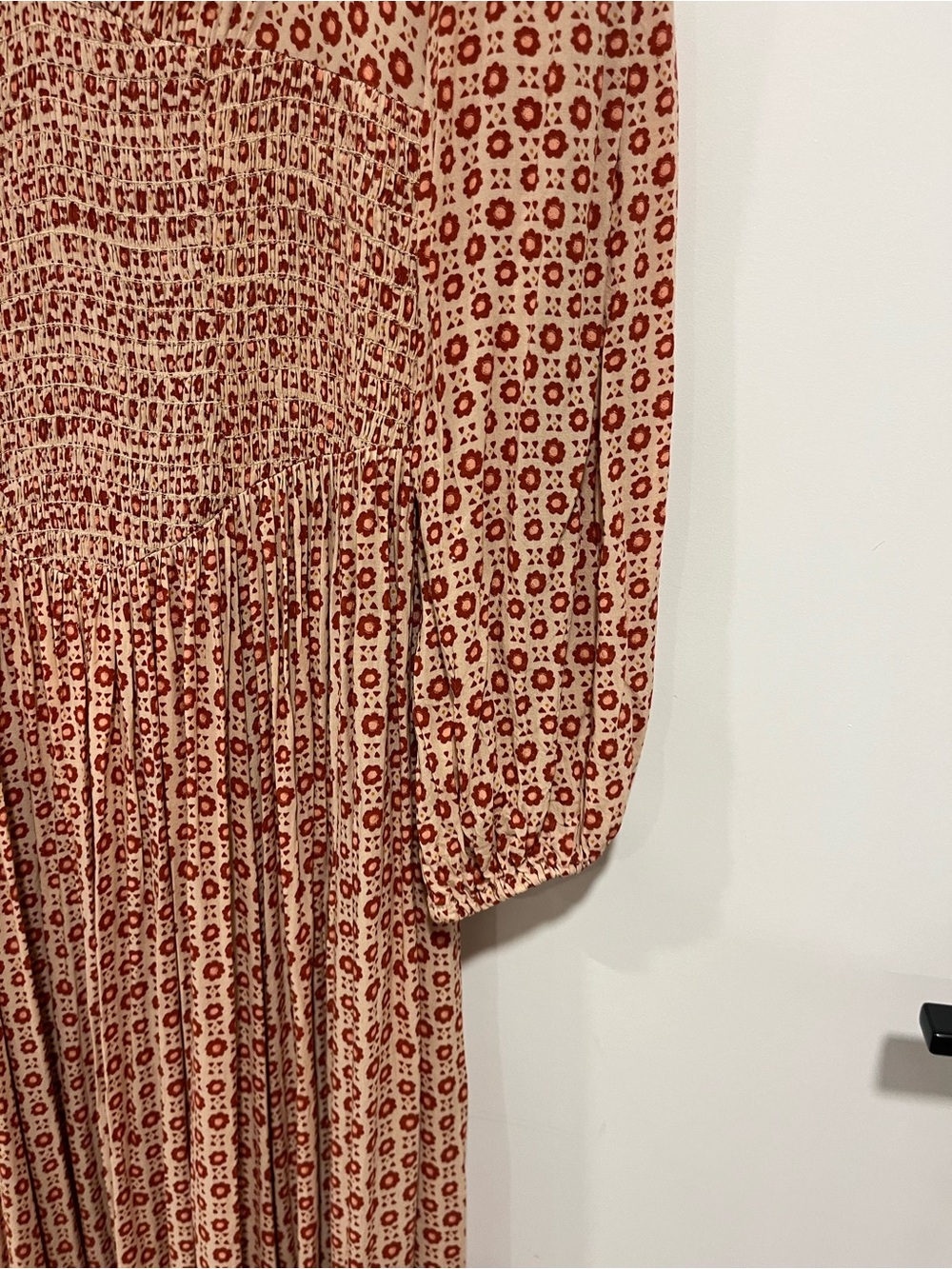 Free People Smocked Waist Maxi Dress in Dusty Rose Print - Picture 4 of 7